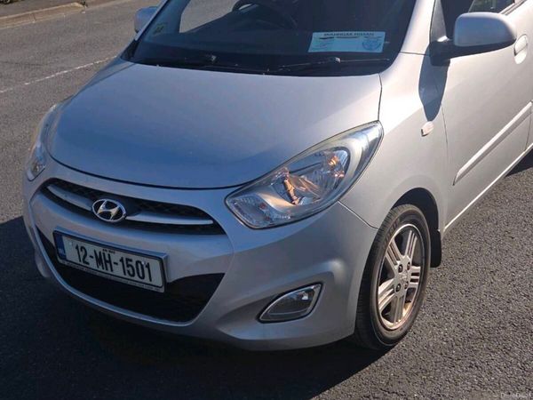 Hyundai i10 Hatchback, Petrol, 2012, Silver
