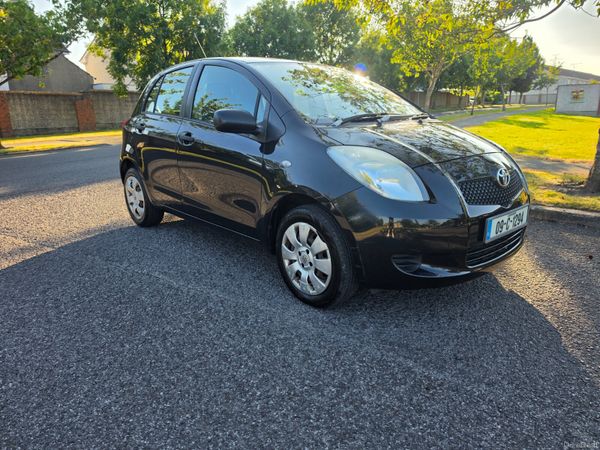 Toyota Yaris Hatchback, Petrol, 2009, Black