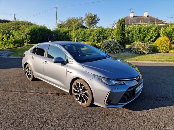 Toyota Corolla Saloon, Petrol Hybrid, 2019, Grey