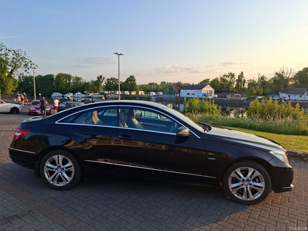 Mercedes-Benz E-Class Coupe, Diesel, 2011, Black