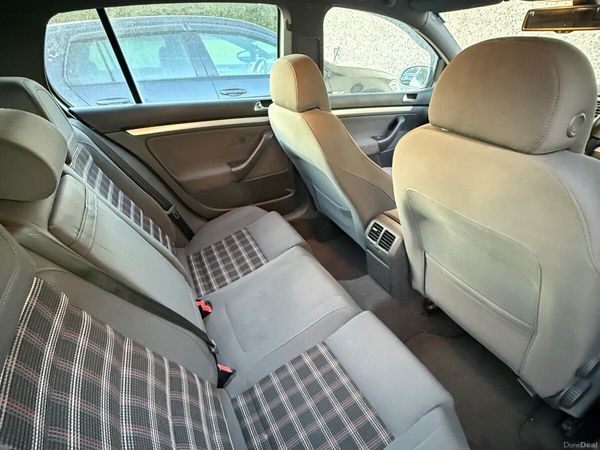 Volkswagen Golf Hatchback, Petrol, 2006, Silver