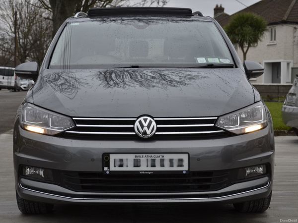 Volkswagen Touran MPV, Diesel, 2019, Grey