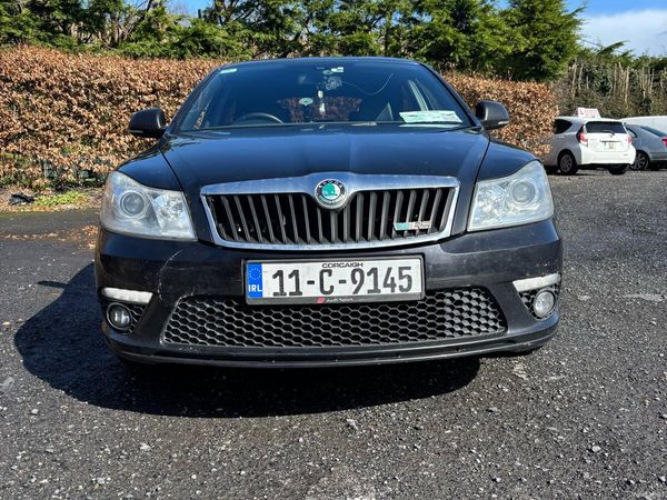 Skoda Octavia Hatchback, Diesel, 2011, Black