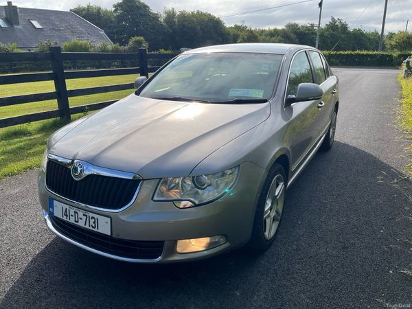 Skoda Superb Saloon, Diesel, 2014, Beige