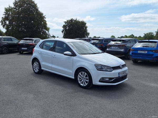 Volkswagen Polo Hatchback, Petrol, 2017, White