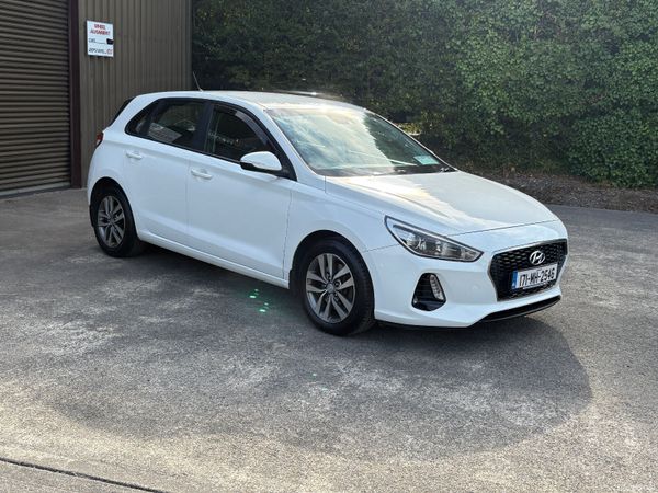 Hyundai i30 Hatchback, Diesel, 2017, White