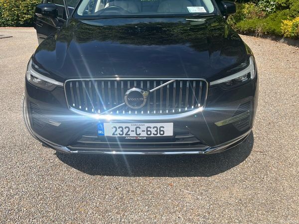 Volvo XC60 SUV, Petrol Plug-in Hybrid, 2023, Black