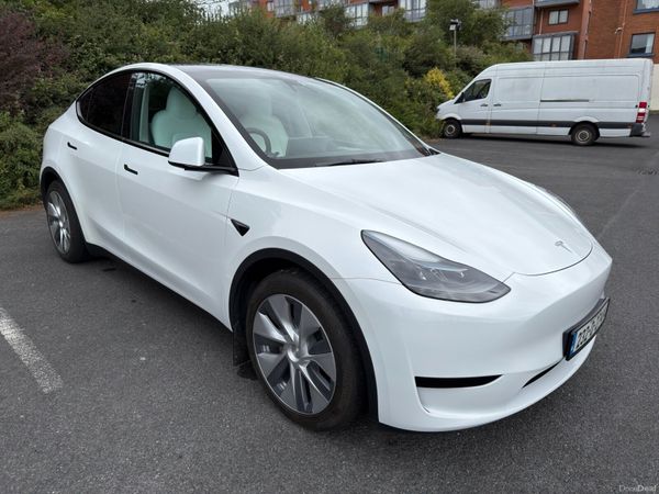 Tesla Model Y MPV, Electric, 2023, White