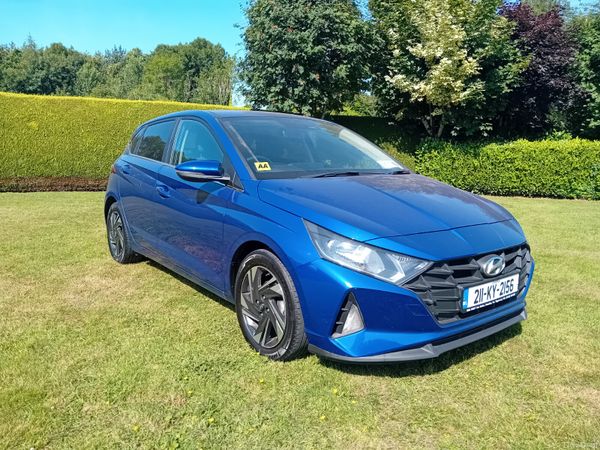 Hyundai i20 Hatchback, Petrol, 2021, Blue