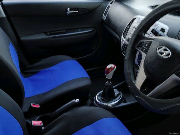 Hyundai i20 Hatchback, Petrol, 2011, Grey