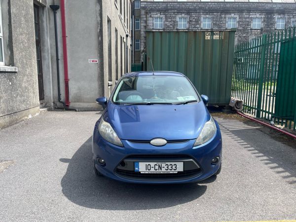 Ford Fiesta Hatchback, Diesel, 2010, Blue