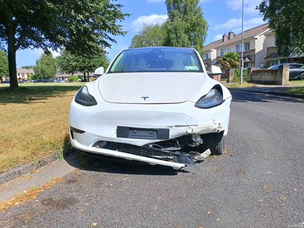 Tesla Model Y MPV, Electric, 2024, White