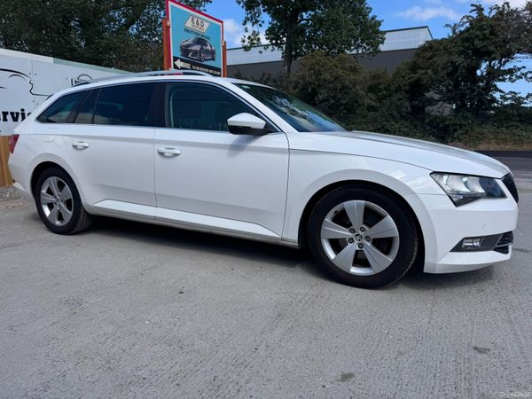 Skoda Superb Estate, Diesel, 2015, White