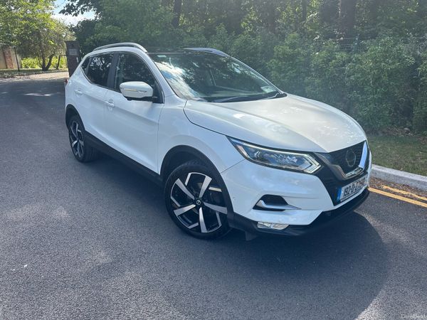 Nissan Qashqai Hatchback, Diesel, 2019, White