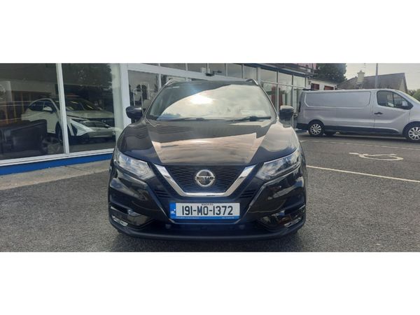 Nissan Qashqai MPV, Petrol, 2019, Black