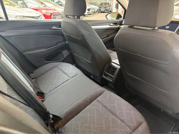 Volkswagen Golf Hatchback, Diesel, 2024, Black