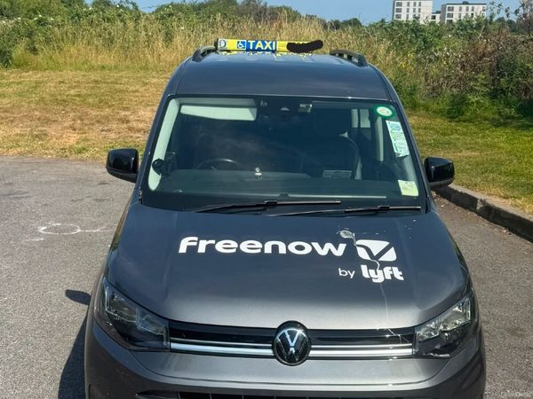 Volkswagen Caddy MPV, Diesel, 2022, Grey