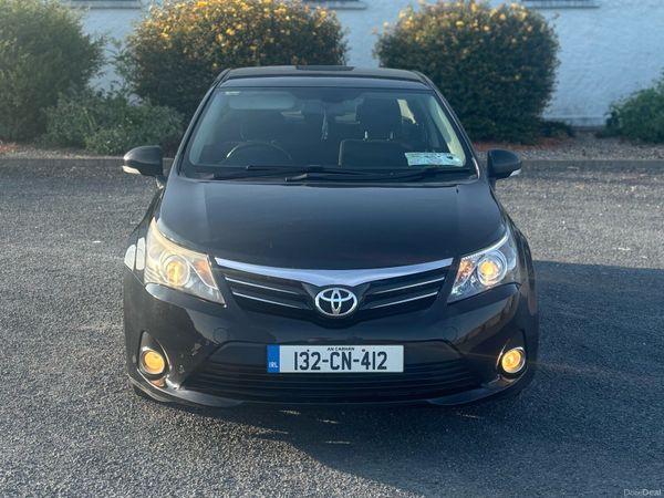 Toyota Avensis Saloon, Diesel, 2013, Black