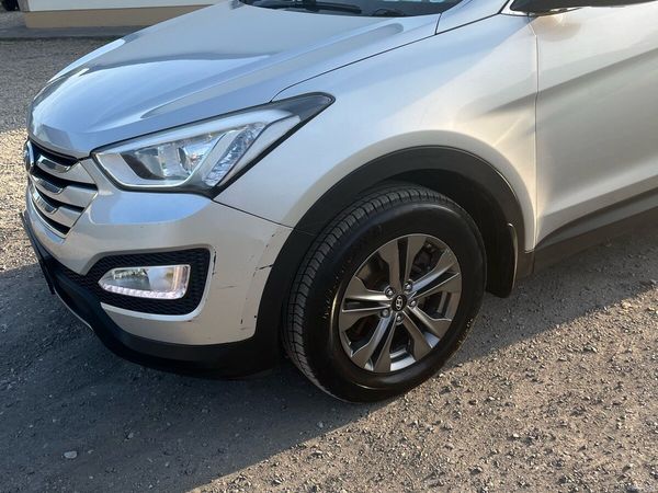Hyundai Santa Fe SUV, Diesel, 2015, Silver