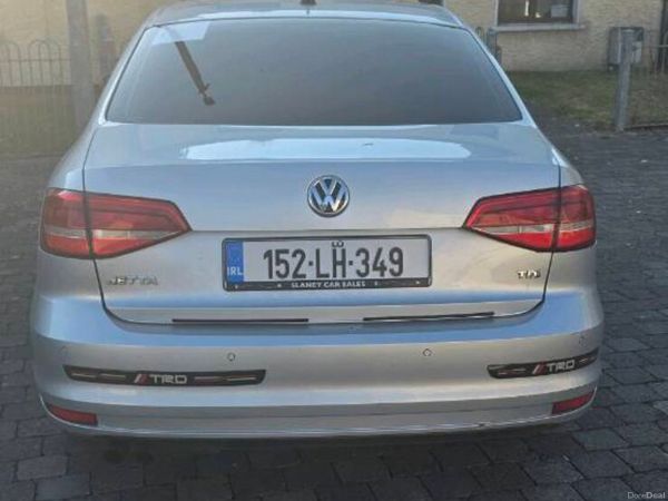 Volkswagen Jetta Saloon, Diesel, 2015, Silver