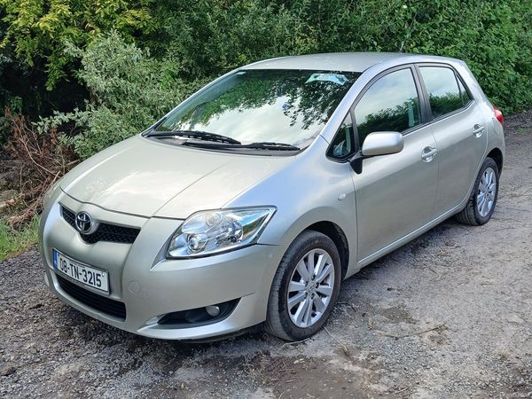 Toyota Auris Hatchback, Petrol, 2008, Silver