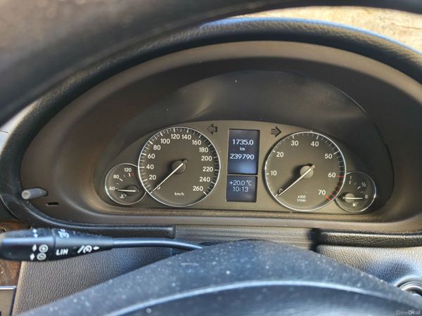 Mercedes-Benz C-Class Saloon, Petrol, 2005, Silver