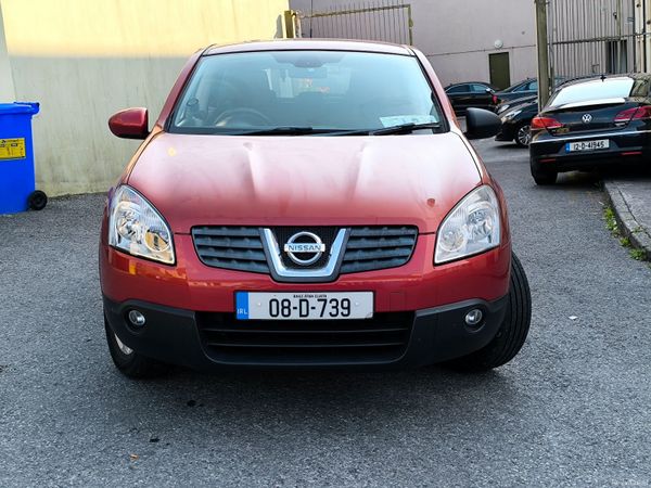 Nissan Qashqai Hatchback, Petrol, 2008, Red