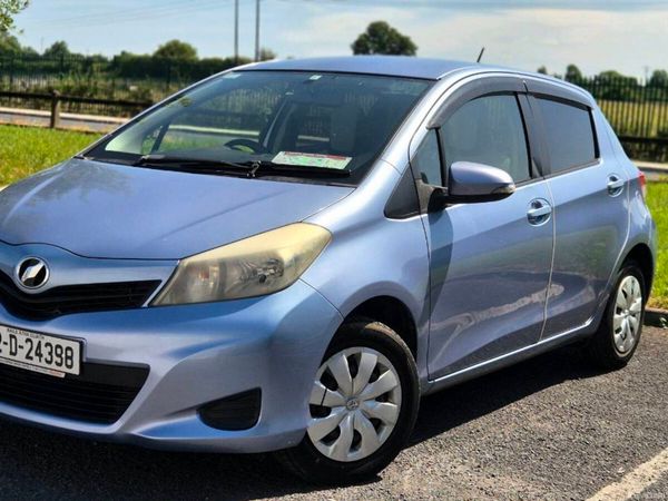 Toyota Vitz Hatchback, Petrol, 2013, Blue