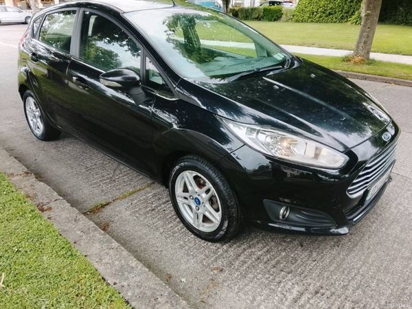 Ford Fiesta Hatchback, Petrol, 2013, Black