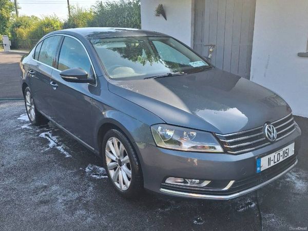 Volkswagen Passat Saloon, Diesel, 2011, Grey