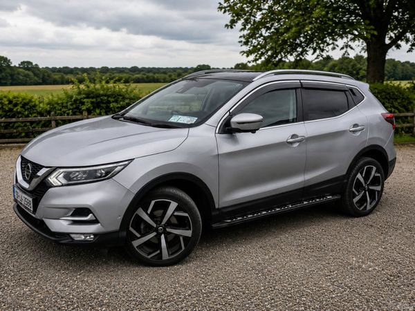 Nissan Qashqai Hatchback, Diesel, 2019, Silver