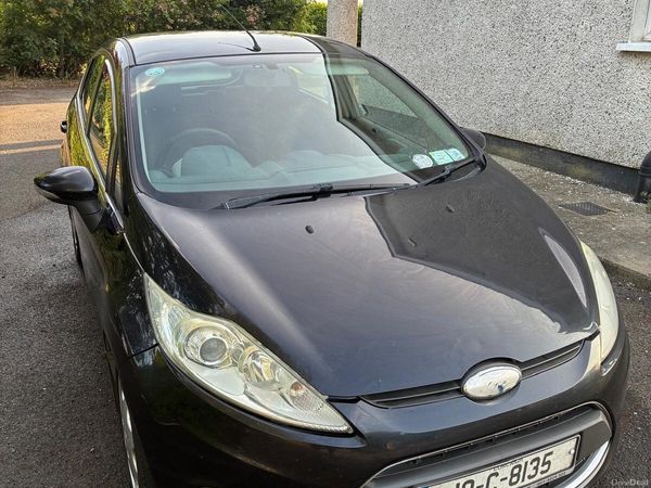 Ford Fiesta Hatchback, Petrol, 2010, Black