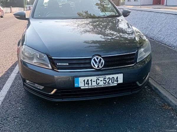 Volkswagen Passat Saloon, Diesel, 2014, Grey