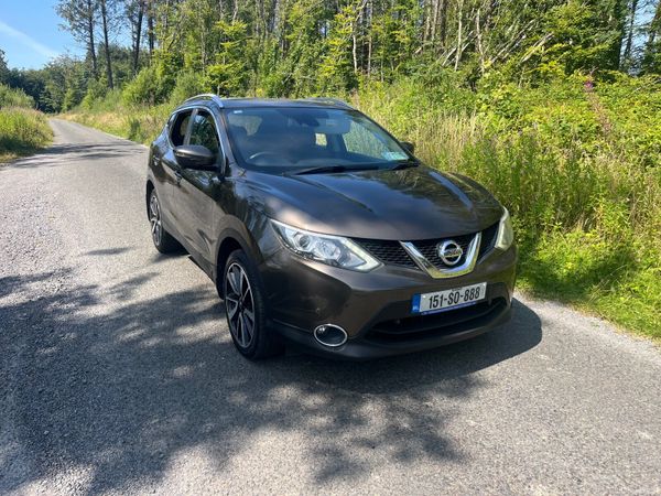Nissan Qashqai Hatchback, Diesel, 2015, Brown