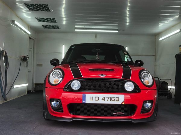 Mini Cooper Hatchback, Petrol, 2011, Red