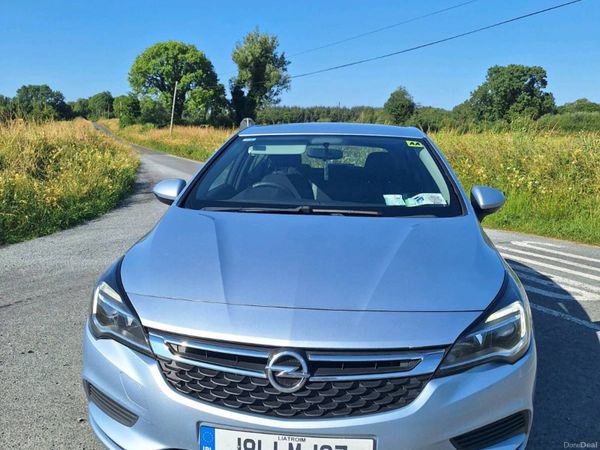 Opel Astra Hatchback, Diesel, 2018, Grey
