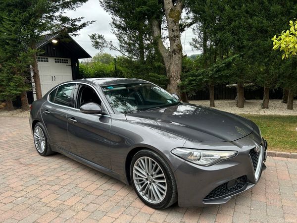 Alfa Romeo Giulia Saloon, Diesel, 2017, Grey