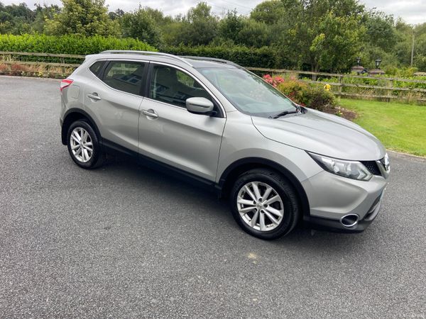 Nissan Qashqai SUV, Diesel, 2017, Grey