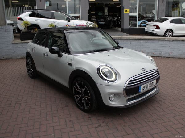 Mini Cooper Hatchback, Diesel, 2019, Grey