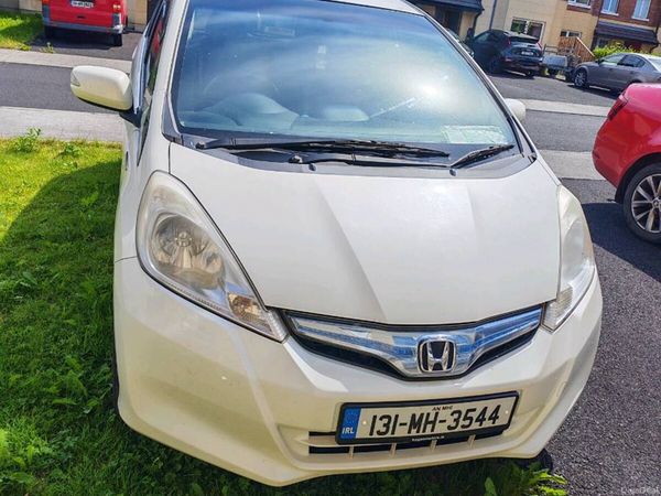 Honda Fit Hatchback, Petrol Hybrid, 2013, White