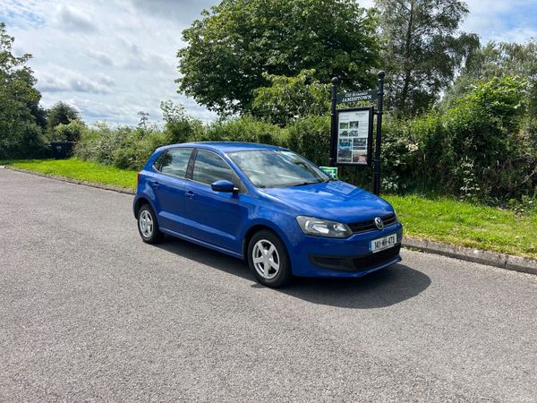 Volkswagen Polo Hatchback, Petrol, 2014, Blue
