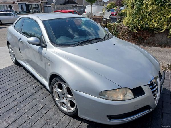 Alfa Romeo GT Hatchback, Petrol, 2008, Grey