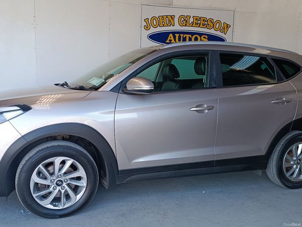 Hyundai Tucson SUV, Diesel, 2018, Gold