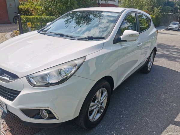 Hyundai ix35 SUV, Diesel, 2012, White