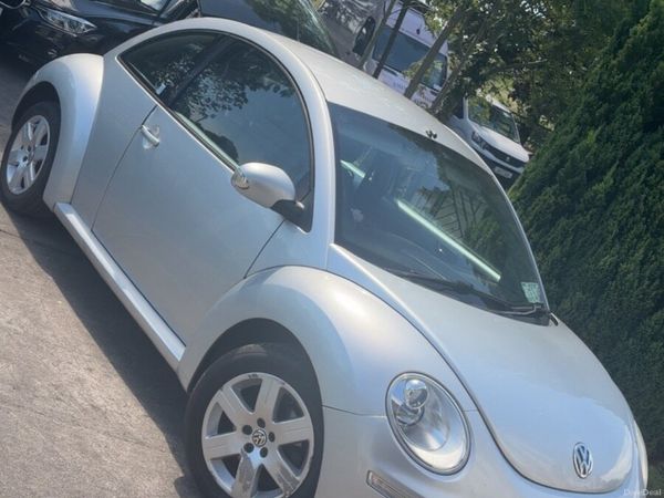 Volkswagen Beetle Hatchback, Petrol, 2008, Silver
