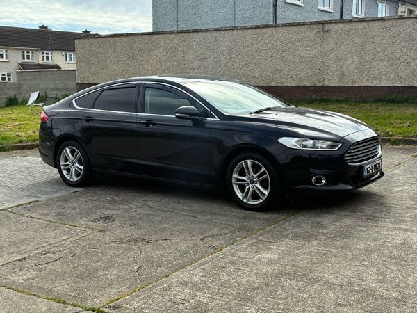 Ford Mondeo Hatchback, Diesel, 2016, Black