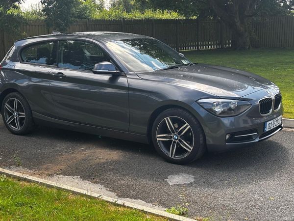 BMW 1-Series Hatchback, Diesel, 2013, Grey