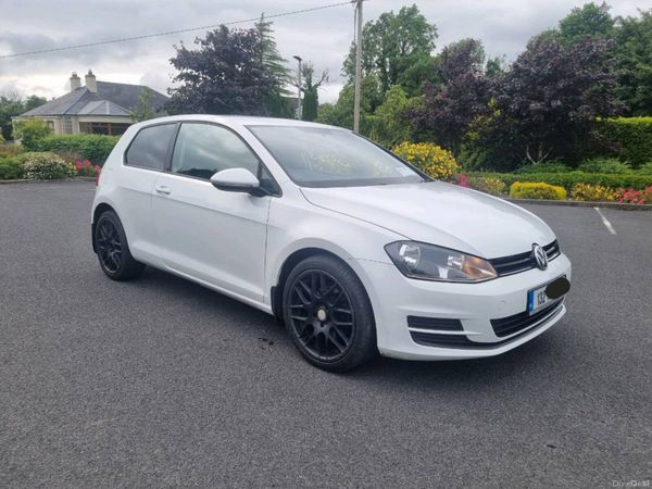 Volkswagen Golf Hatchback, Petrol, 2013, White