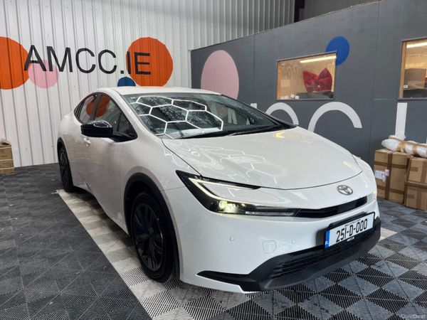 Toyota Prius Estate, Petrol, 2025, White