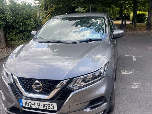 Nissan Qashqai Hatchback, Diesel, 2018, Grey